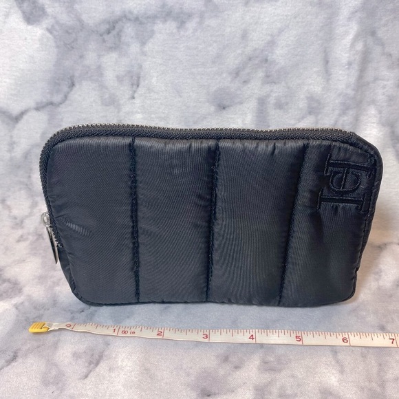 Carolina Herrera Bad Boy Gift Set - 3pc Pouch, Shower Gel, Sample - Picture 8 of 14